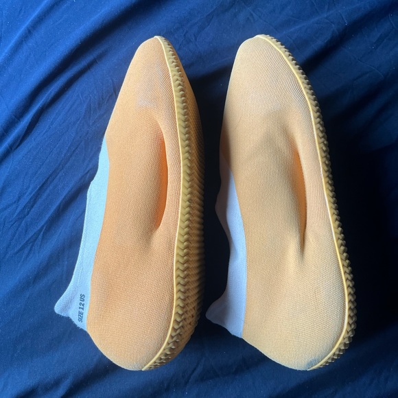 YEEZY KNIT RUNNER - Picture 2 of 7